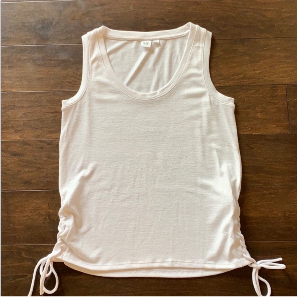 NWOT- GAP Side Tie Tank, size S